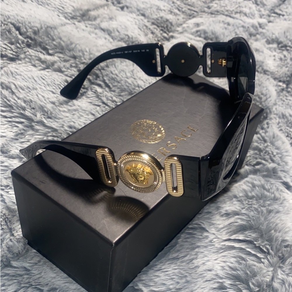 Versace frames. Brand new and 100% authentic